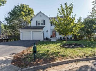 7729 Vinewood Ct, Gainesville, VA 20155