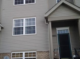 2002 S Austrian Pine St, Lockport, IL 60441