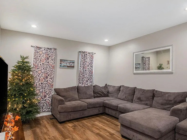 121 S Elm Ave #1 — Photo 9