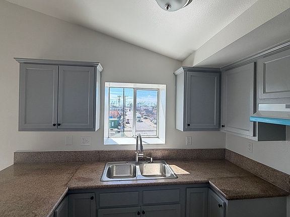 3rd image of 333 E Anaheim St #6