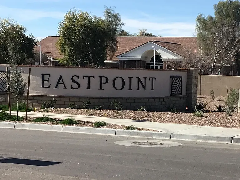 715 N Sparrow Dr — Photo 25