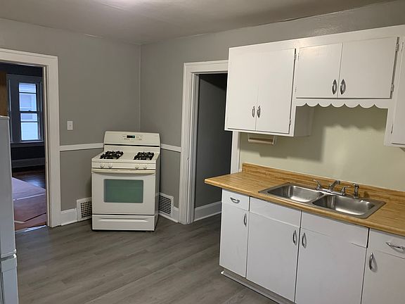 3rd image of 1221 16th Ave #2