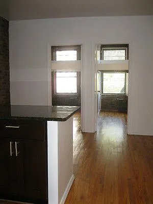 Rented by Tower Brokerage | media 19