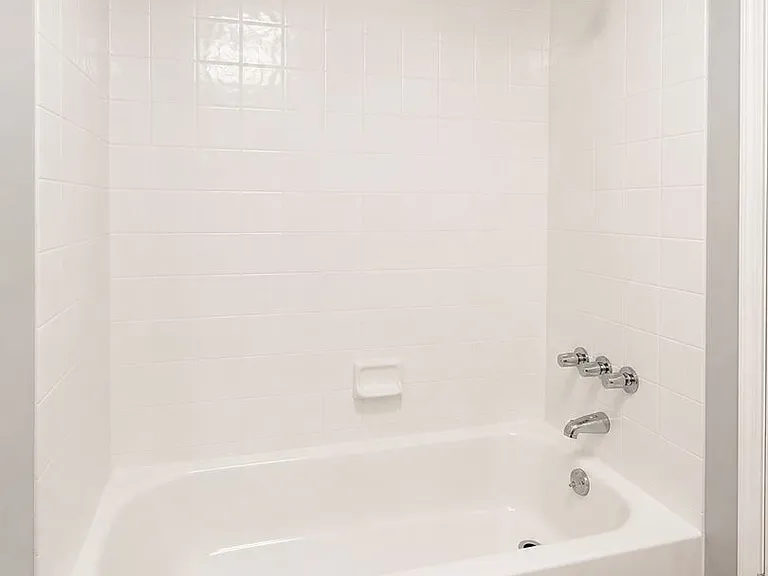 412 Fairfax Dr #6 — Photo 44