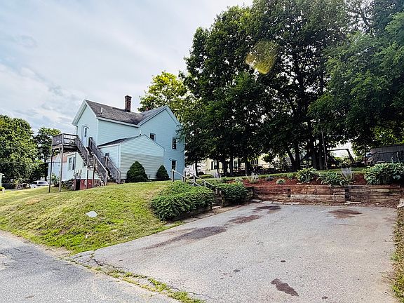 2nd image of 55 Rice St