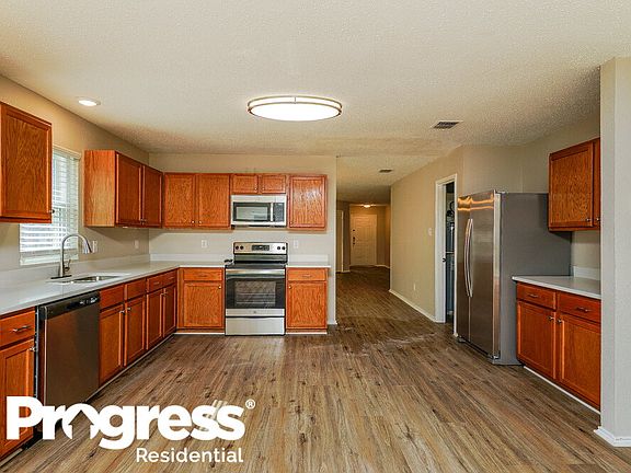 5th image of 8617 Swan Park Dr