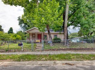 1629 Westward Dr, Gulfport, MS 39501