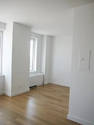 Rented by Sotheby's International Realty | media 14