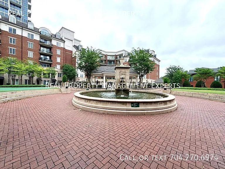 300 W 5th St #215 — Photo 11