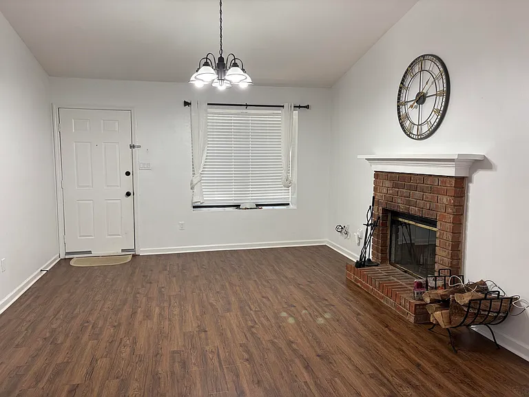 1105 Brafforton Dr — Photo 5