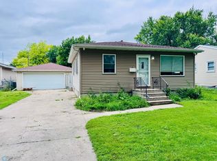 441 23rd St S, Fargo, ND 58103