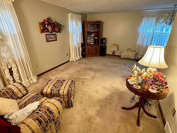 3rd image of 3302 Indian Dr