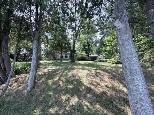 60 Pinewood Blvd, Kawartha Lakes, ON K0M 2T0