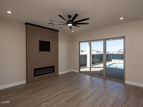 3rd image of 3749 Indian Hills Dr