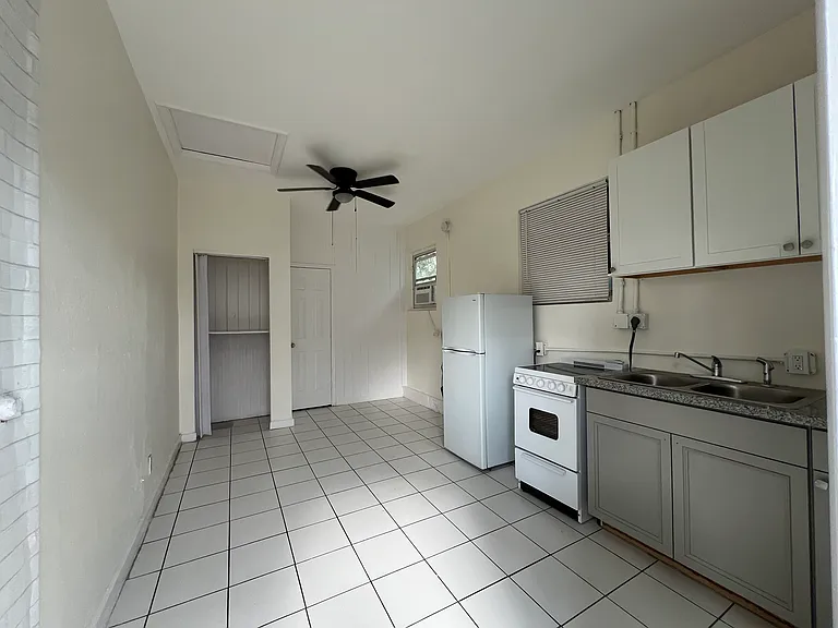622 S Federal Hwy #9 — Photo 3
