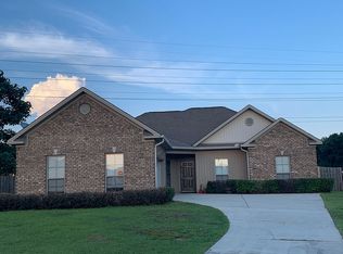 323 Laura Ct, Mobile, AL 36608