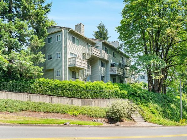 3433 McNary Pkwy APT 302