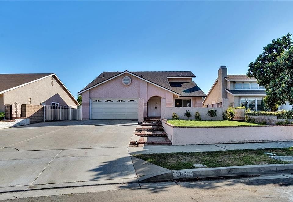 1st image of 3651 Garden Ct