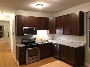 3080 N Davlin Ct FLOOR 2, Chicago, IL 60618