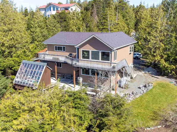 12444 Cloudberry Ln, Ketchikan, AK 99901