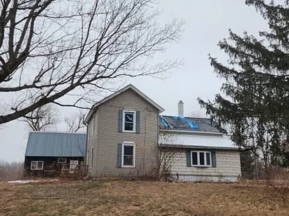 8940 Lange Rd, Cattaraugus, NY 14719