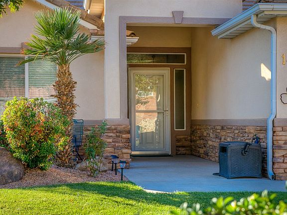 3rd image of 146 S 1210 West Cir