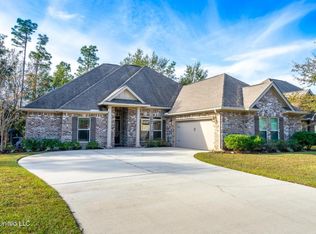 24742 Knollwood Dr, Pass Christian, MS 39571