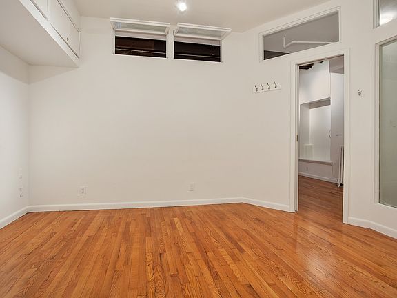 4th image of 131 W 21st St APT 2