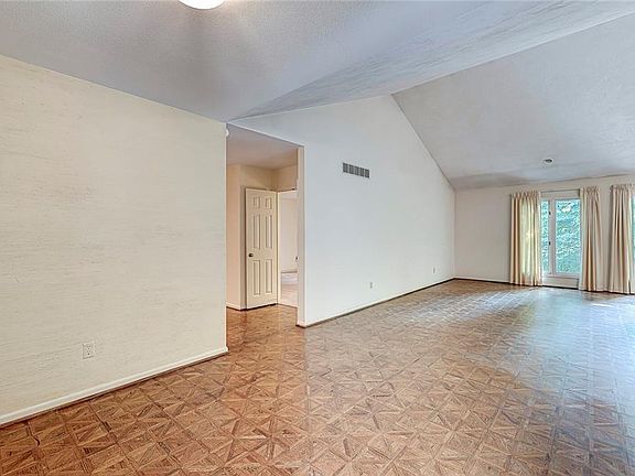 4th image of 1789 Dunaway Ct