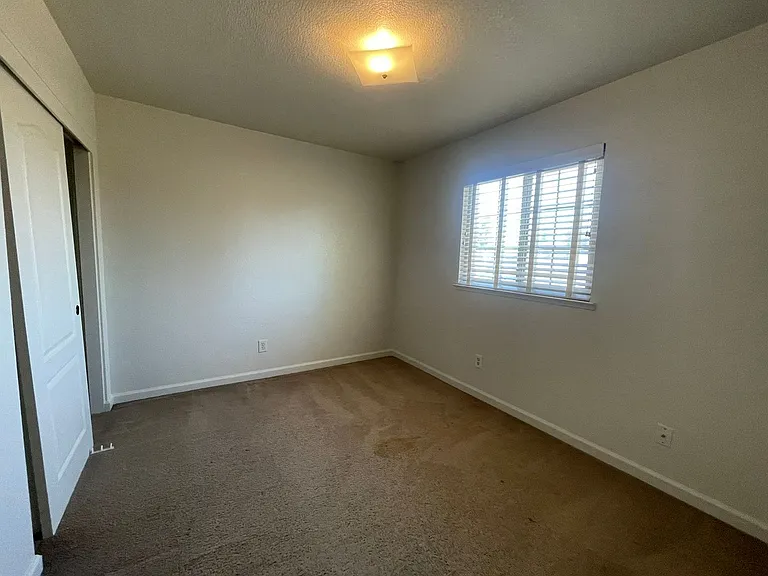 9270 Emerald Crest Dr — Photo 7