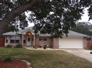 2726 Shalimar Dr, Navarre, FL 32566