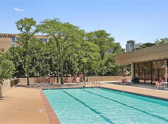 5th image of 2525 Main St APT 110