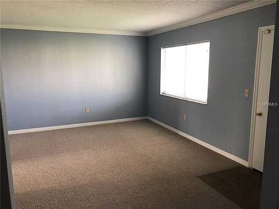 3rd image of 115 Oyster Bay Cir APT 240