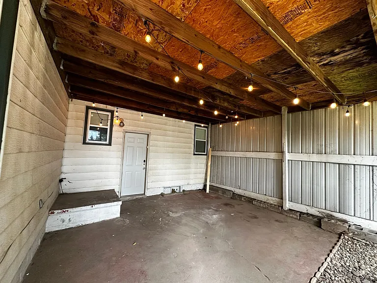 6455 Pacific St — Photo 8