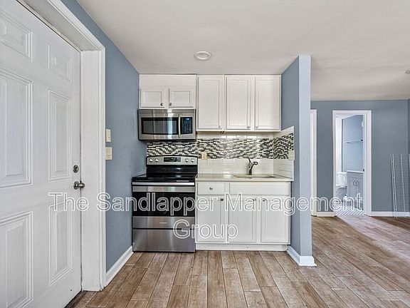 2nd image of 2169 Eleanor Dr #C