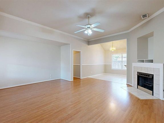 2nd image of 235 Stuttgart Cir