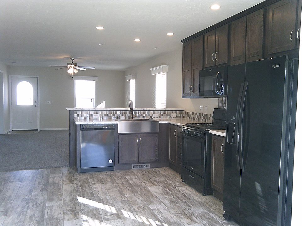 1st image of 3715 Emerald Park Dr