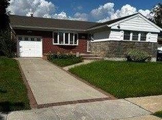 2262 Goodwin Rd, Elmont, NY 11003