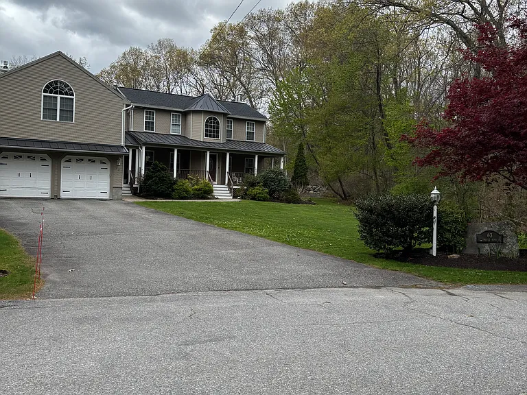 63 Talbut Rd — Photo 1