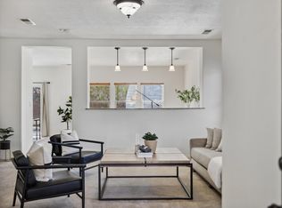 5609 Gladstone Dr NE, Rio Rancho, NM 87144