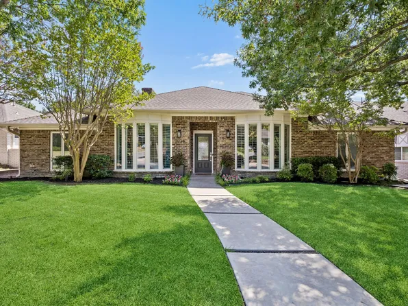 9026 Woodhurst Dr, Dallas, TX 75243