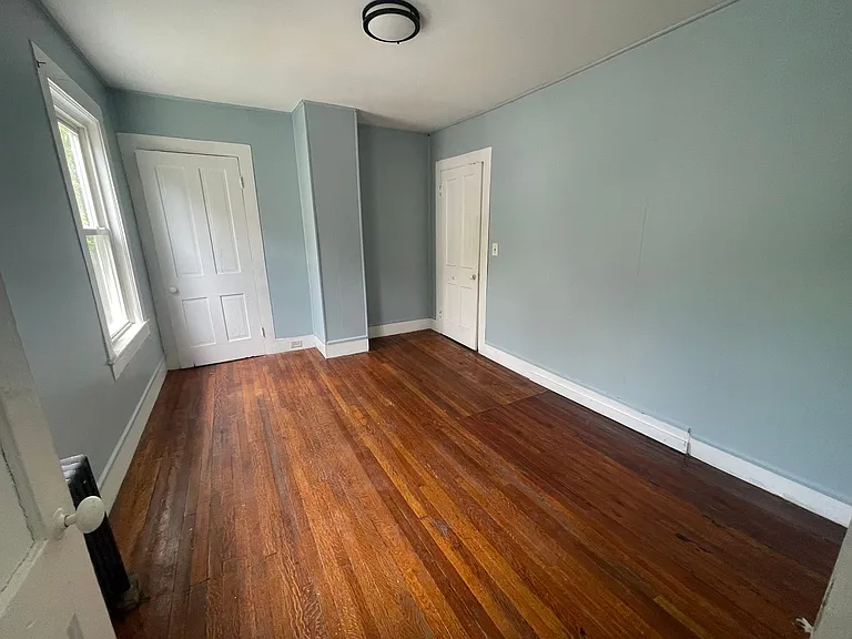 117-119 Lincoln St — Photo 16