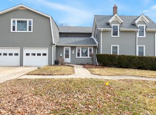 600 Dewey St, Harvard, IL 60033