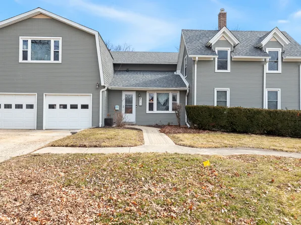 600 Dewey St, Harvard, IL 60033