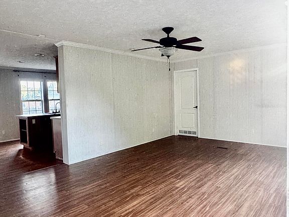 5th image of 804 Maynard Boulevard