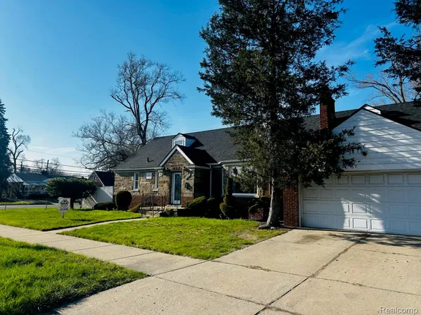 5920 W Outer Dr, Detroit, MI 48235