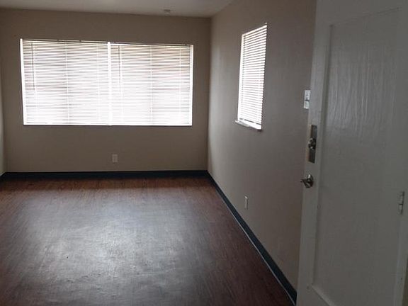 2nd image of 4833 Fairview Ave APT 1