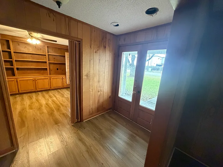 5205 Country Club Dr — Photo 23