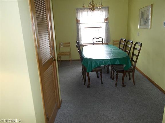 5th image of 123 E 192nd St