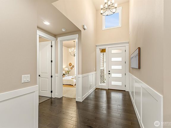 4th image of 21707 2nd Avenue SE